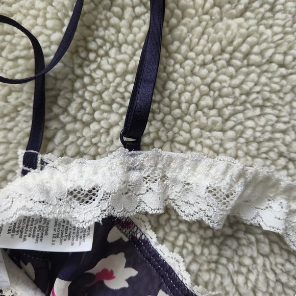 Hanky Panky Purple Flowery Sheer Mesh Bralette - Picture 5 of 8